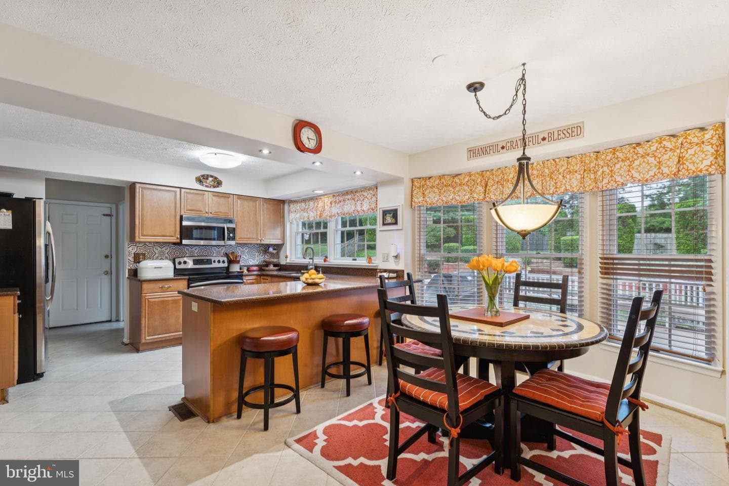 136 Amberleigh Drive photo 8