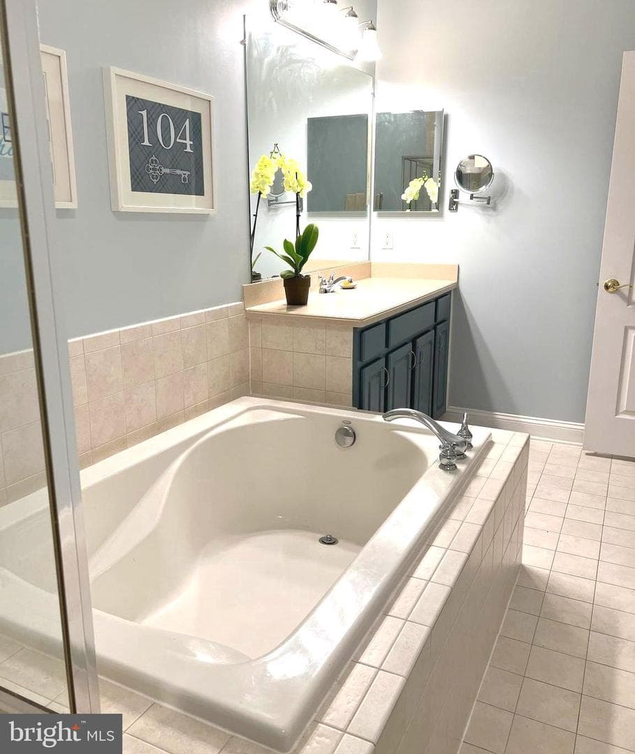 327 King Farm Boulevard #104 photo 12