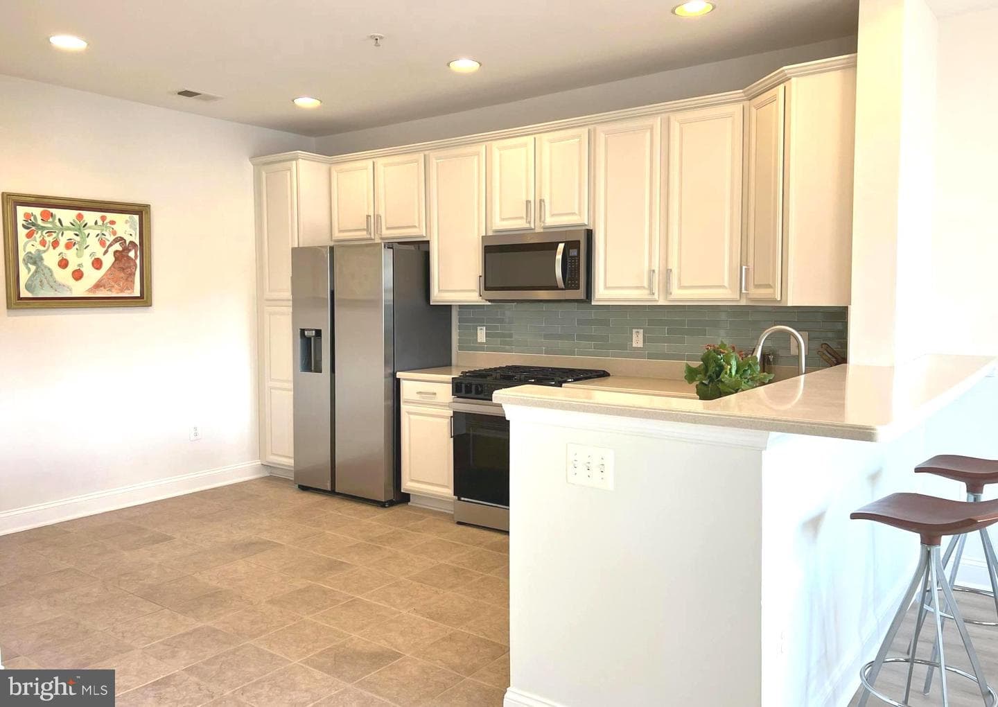 327 King Farm Boulevard #104 photo 6