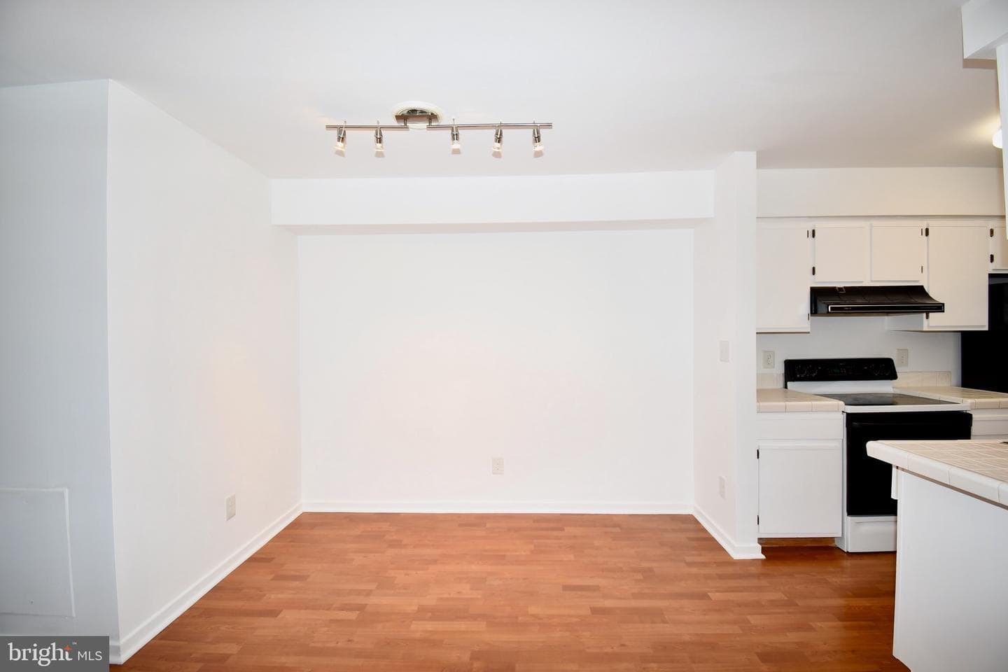 18458 Bishopstone Court #249 photo 17