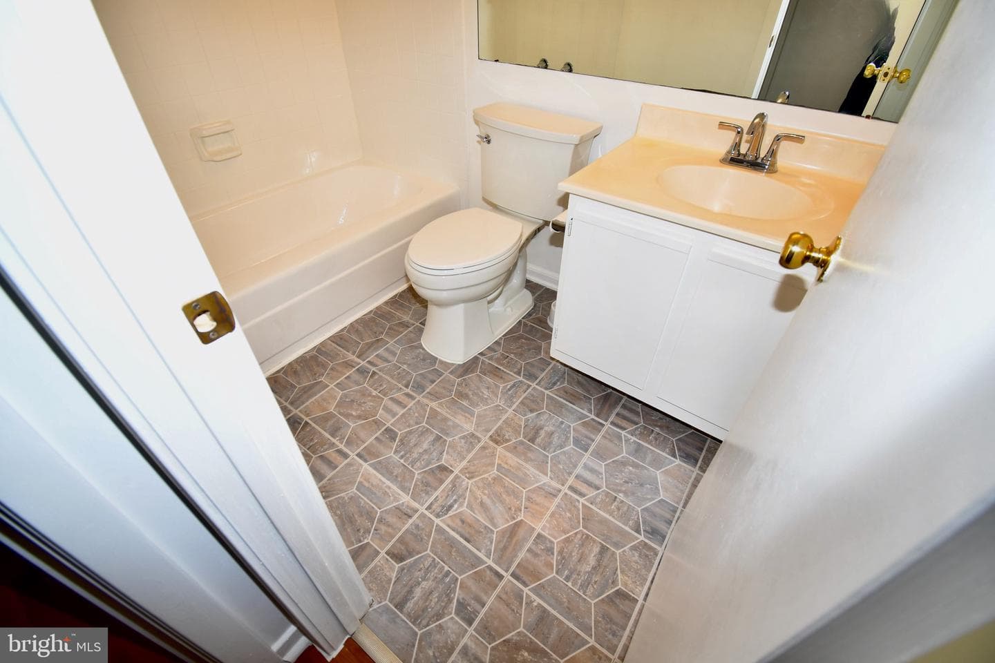 18458 Bishopstone Court #249 photo 33