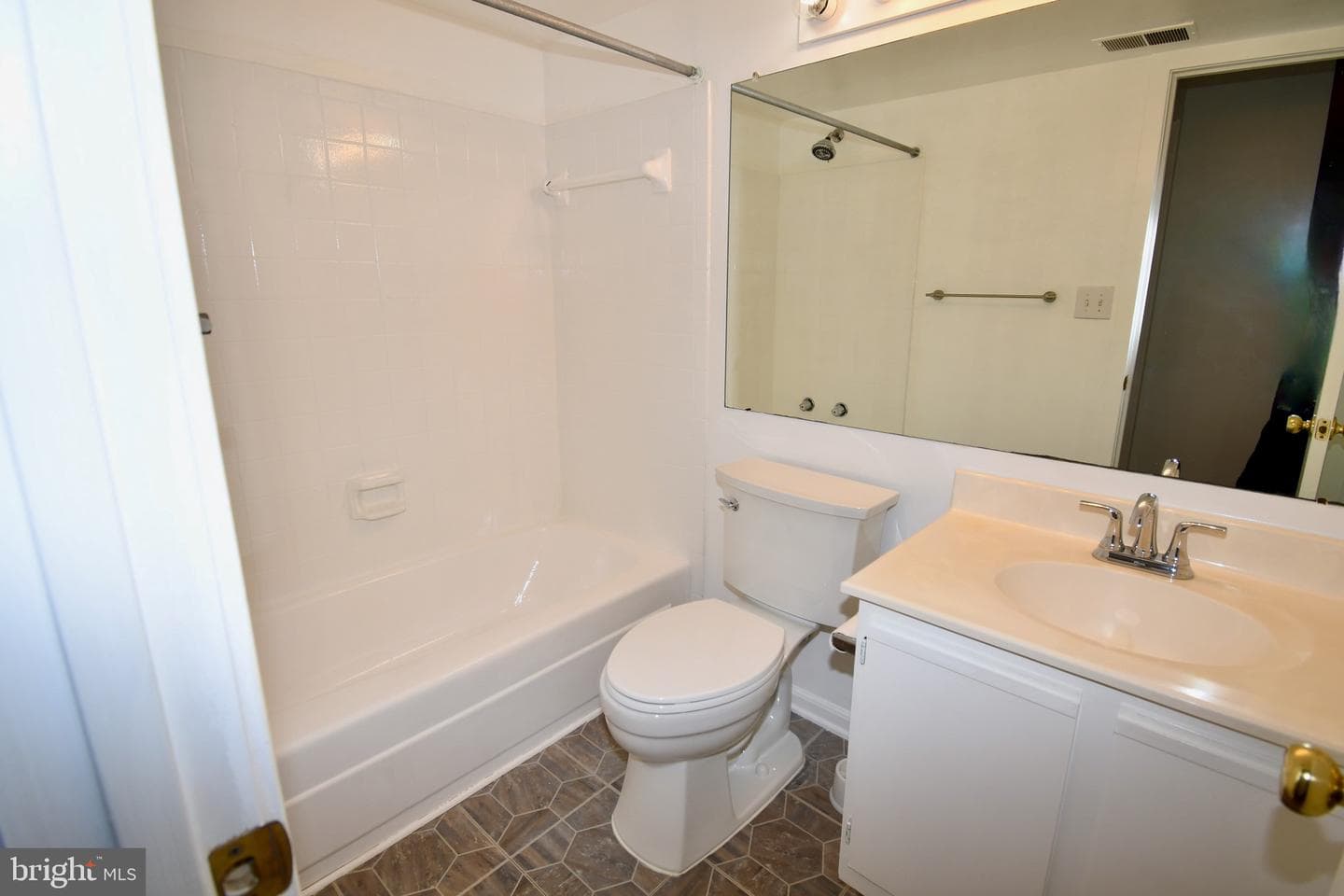 18458 Bishopstone Court #249 photo 35