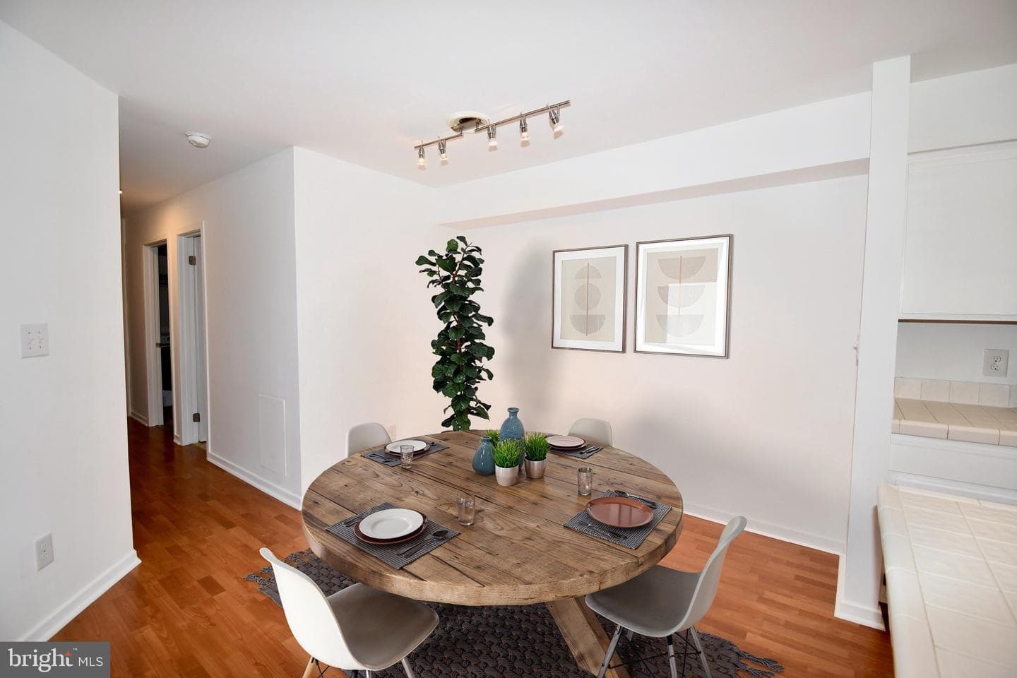 18458 Bishopstone Court #249 photo 4