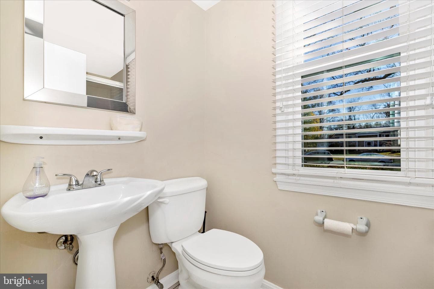 6509 Farmingdale Court photo 24