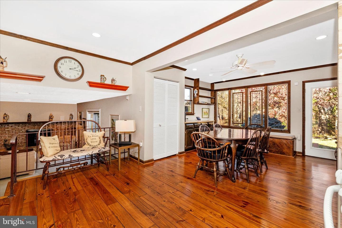 6509 Farmingdale Court photo 4