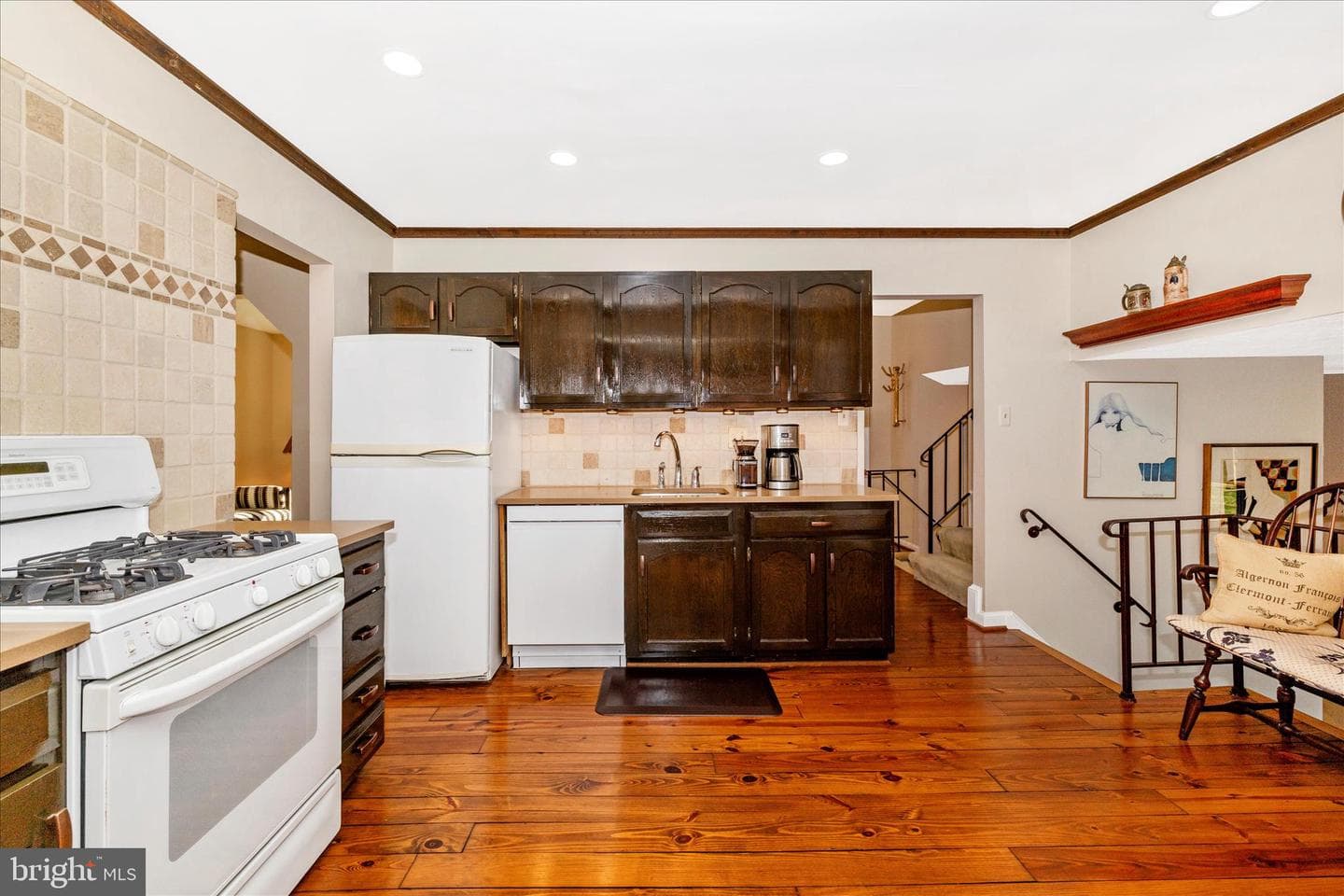 6509 Farmingdale Court photo 6