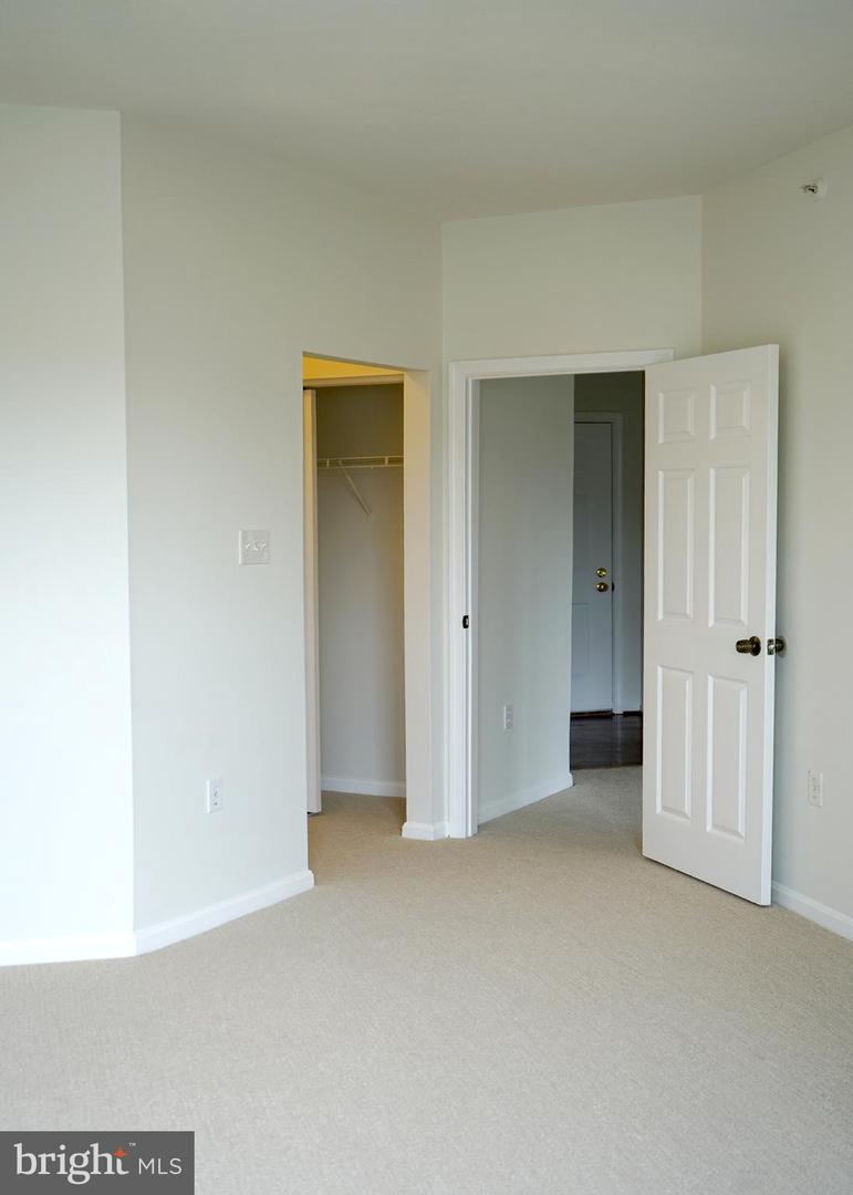 12004 Amber Ridge Circle #b-303 photo 18