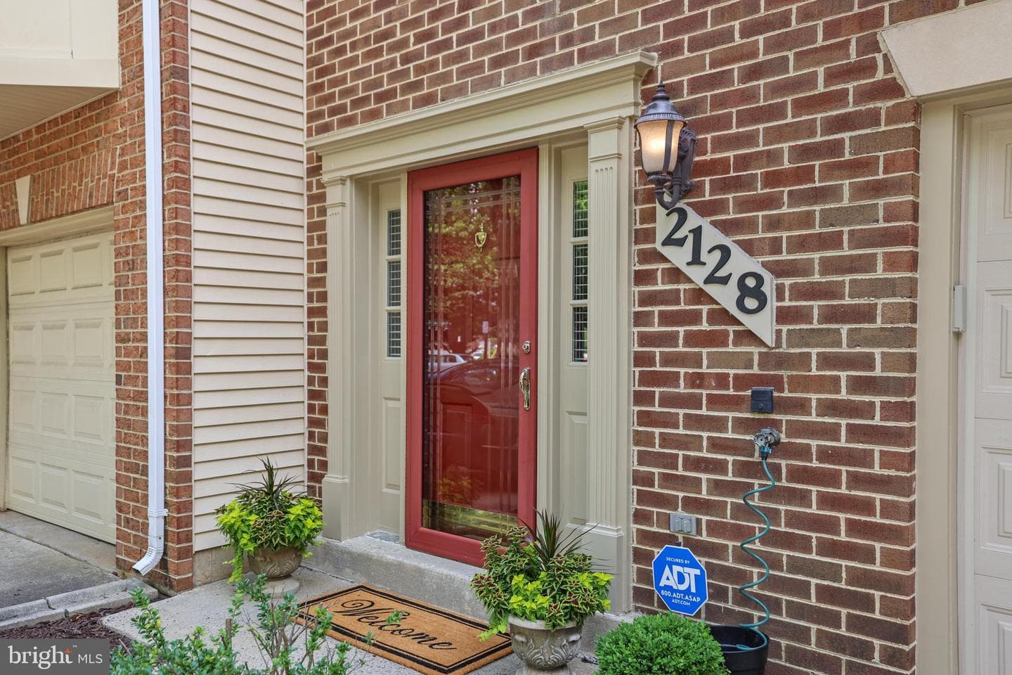 2128 Elm Tree Lane photo 3