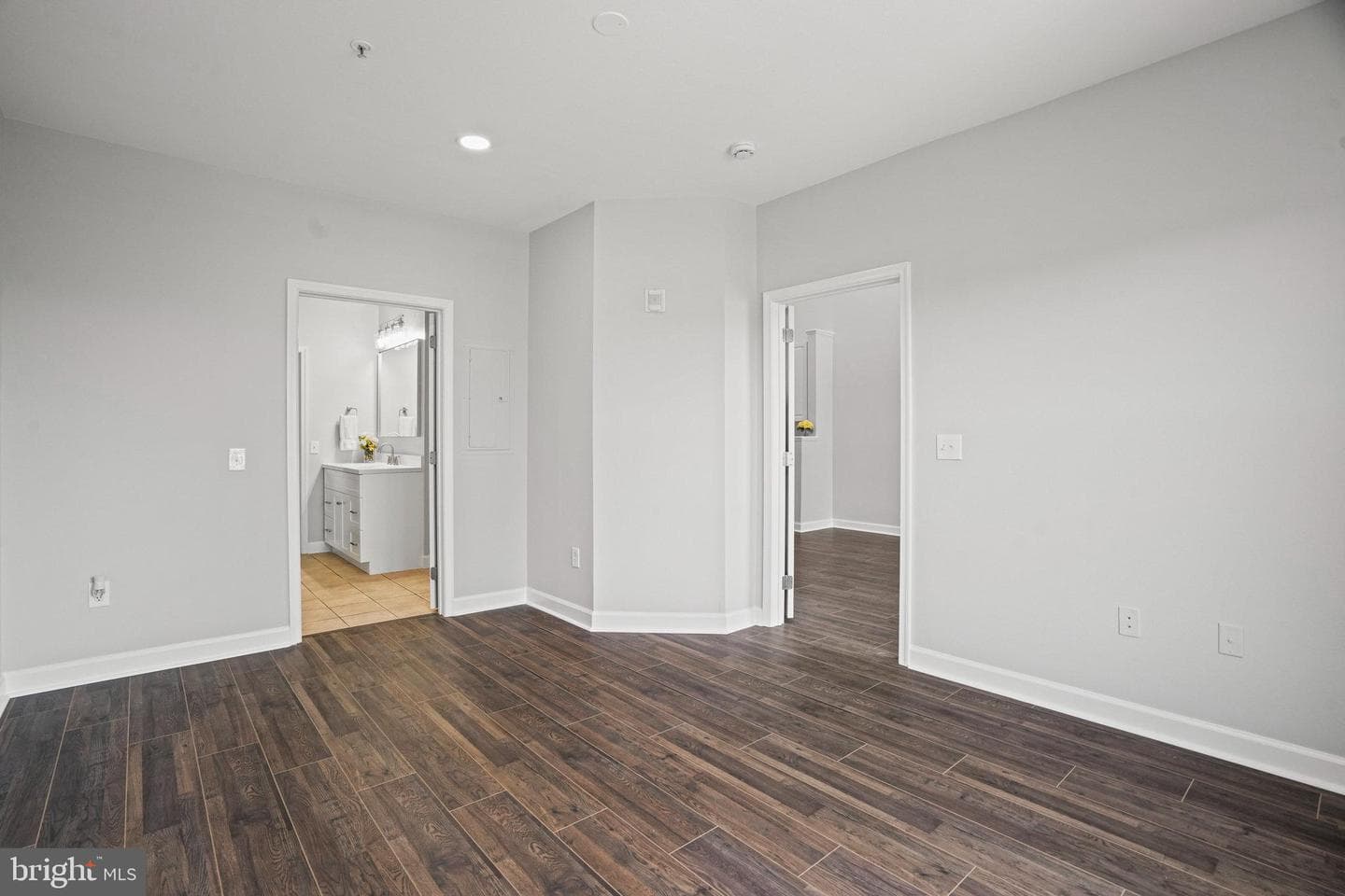 501 Hungerford Drive #325 photo 24