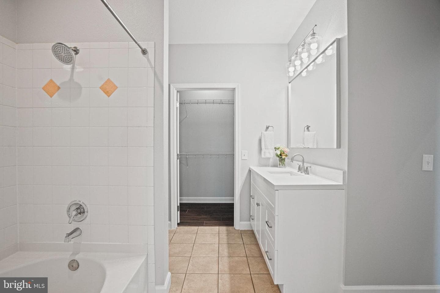 501 Hungerford Drive #325 photo 25