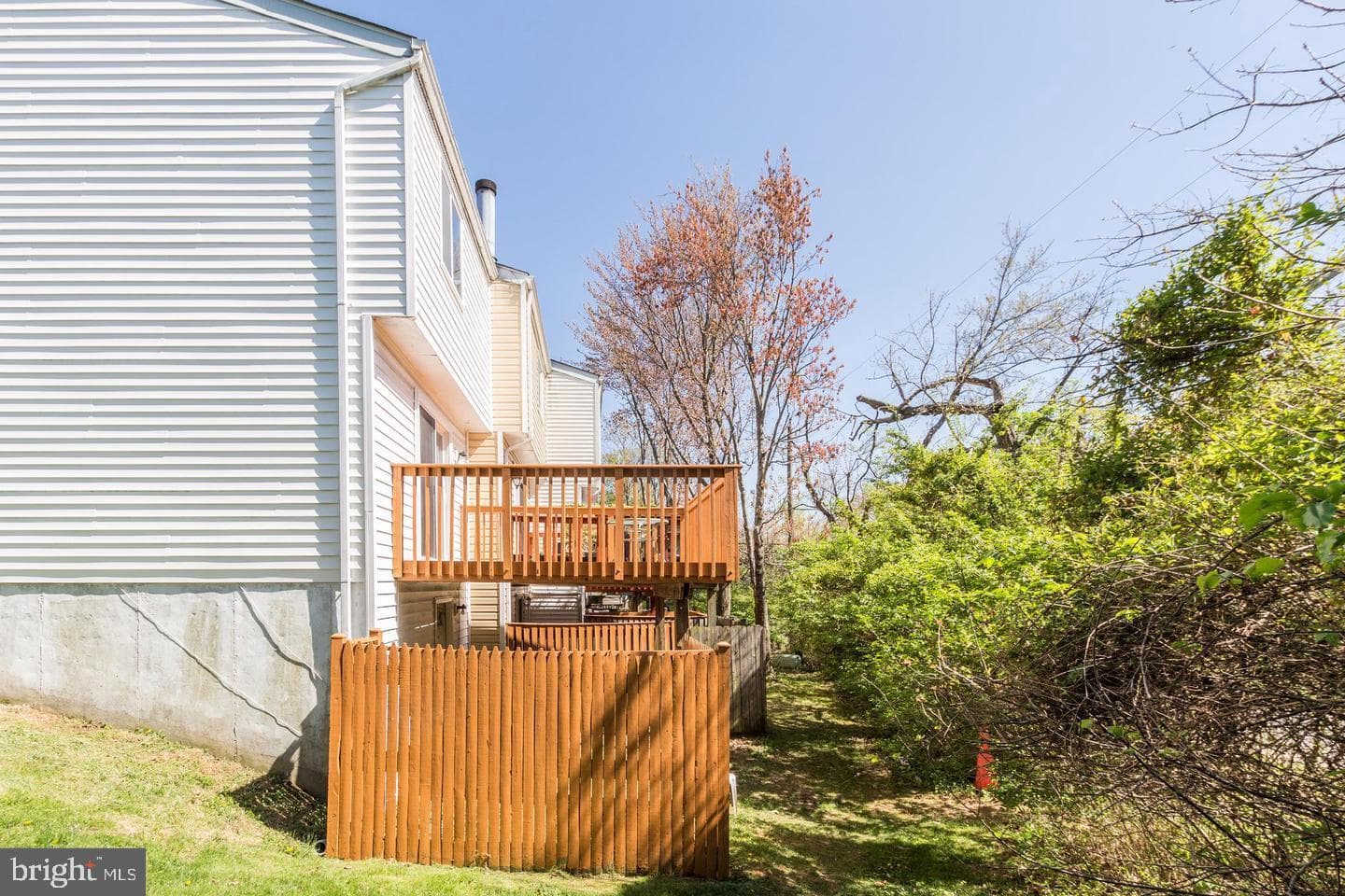 2835 Shepperton Terrace photo 17