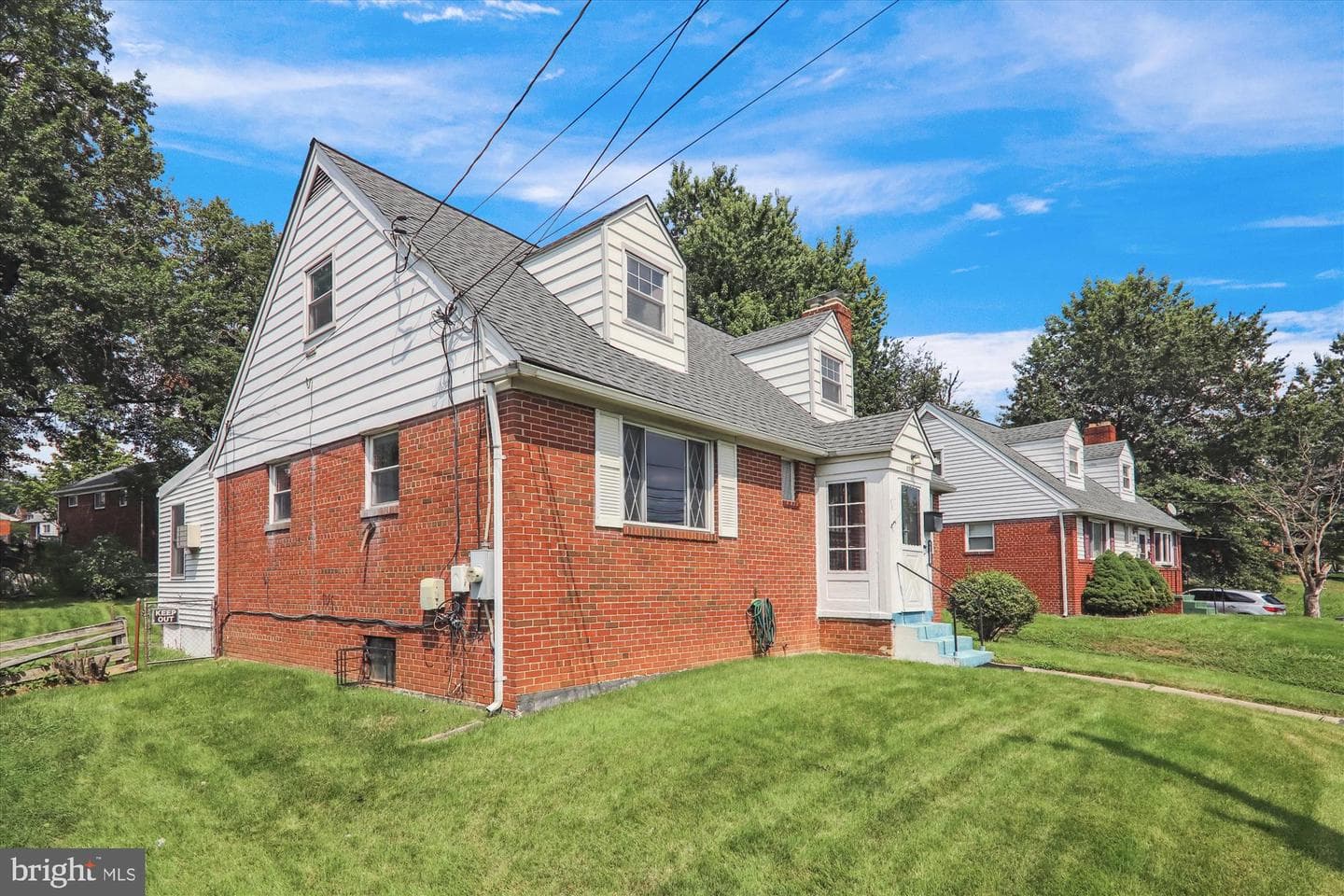 9507 Adelphi Road photo 41