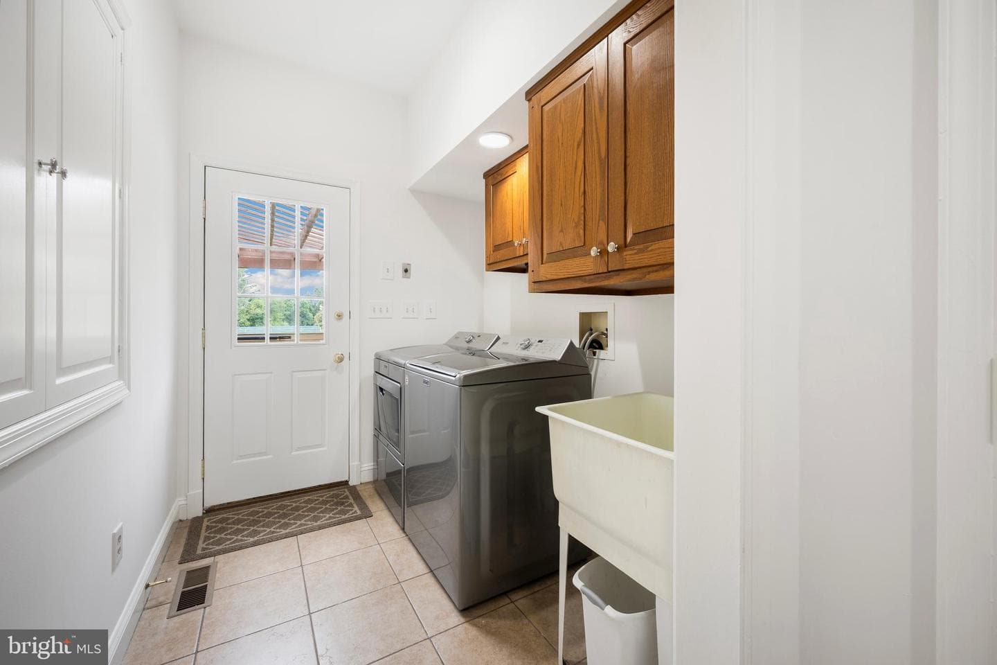 13510 Stonebarn photo 24