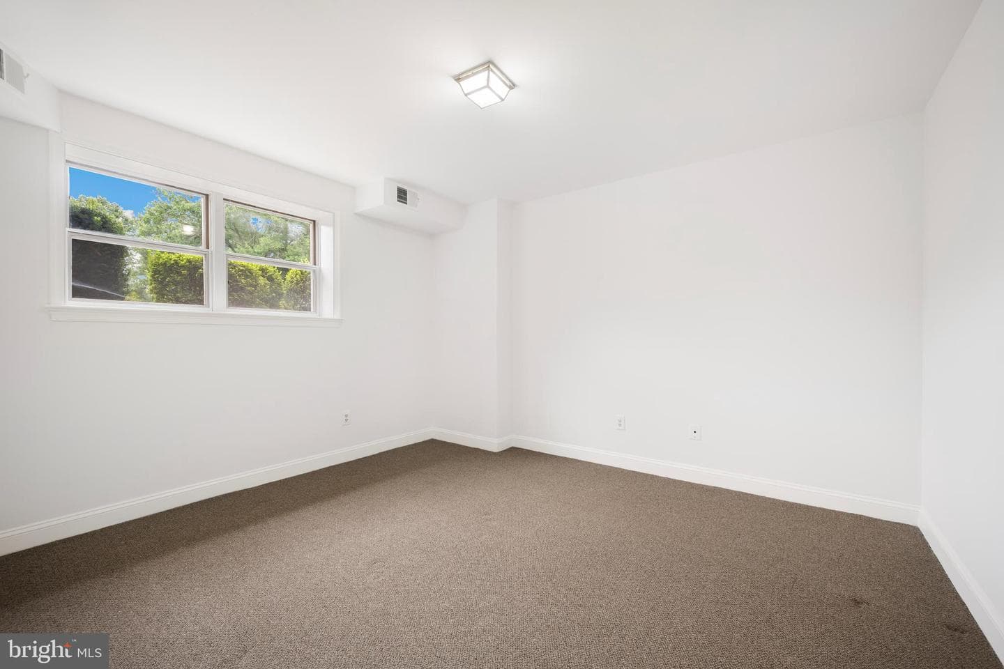 13510 Stonebarn photo 47