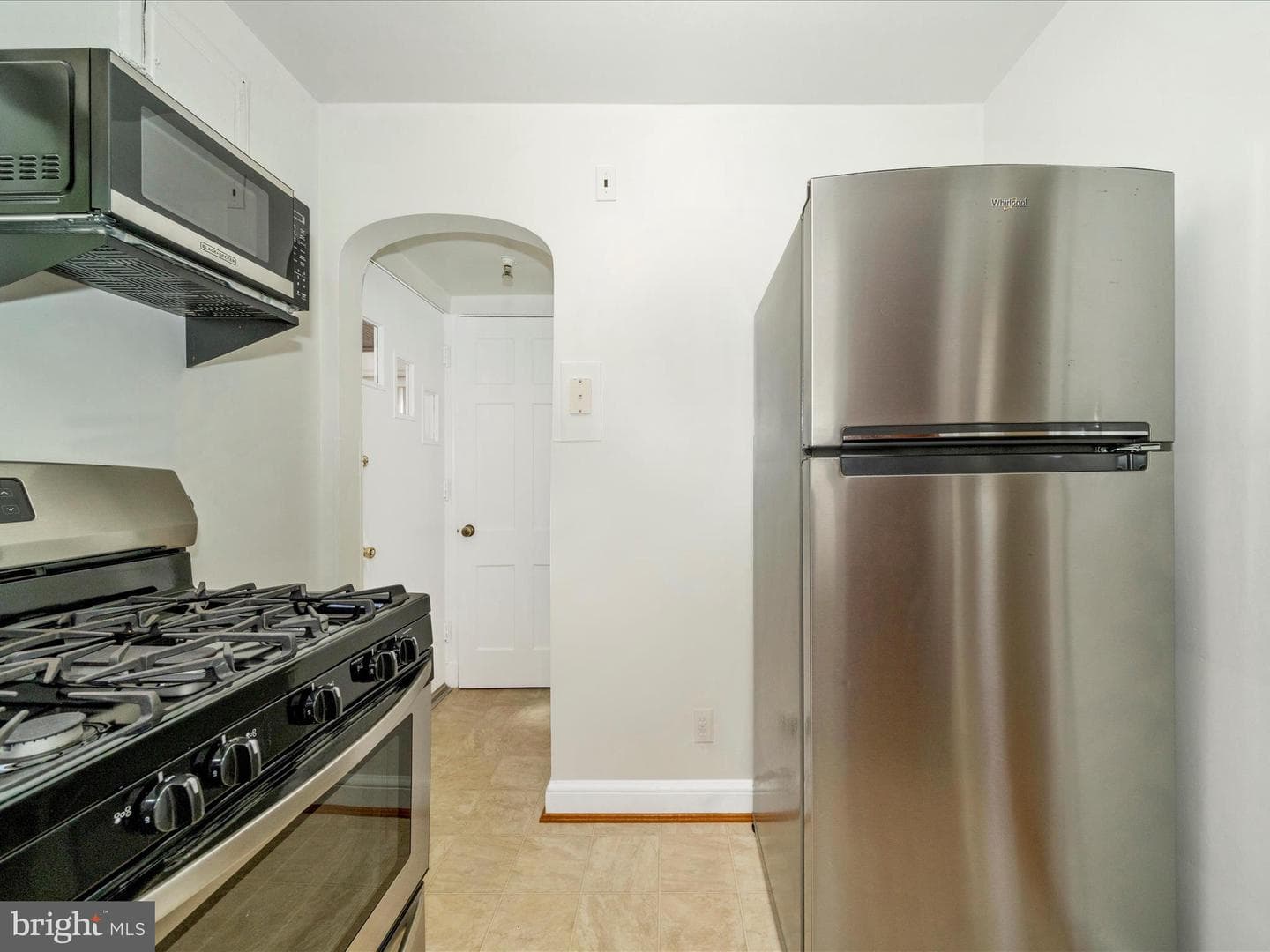 9405 Flower Avenue photo 17