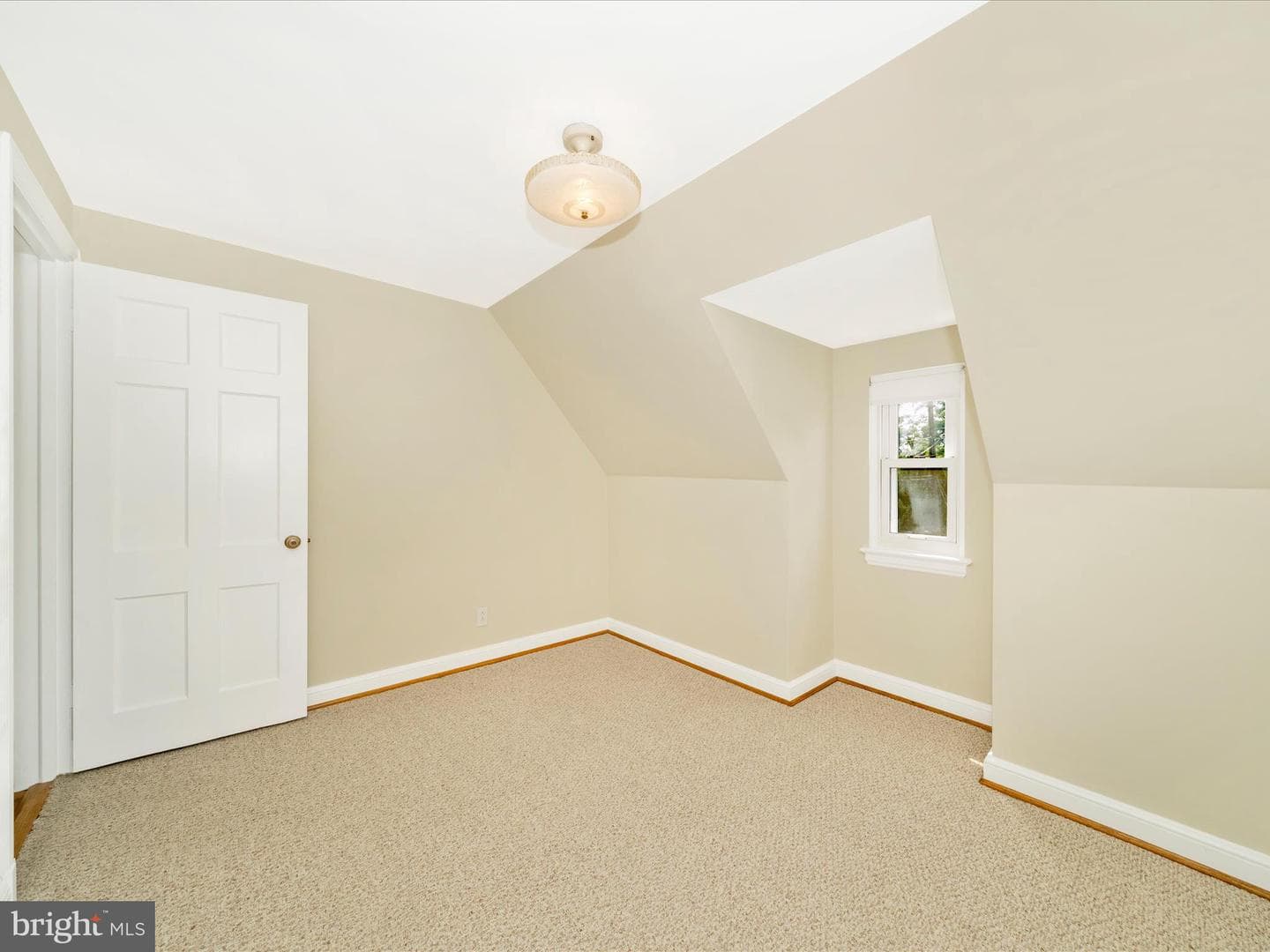 9405 Flower Avenue photo 25