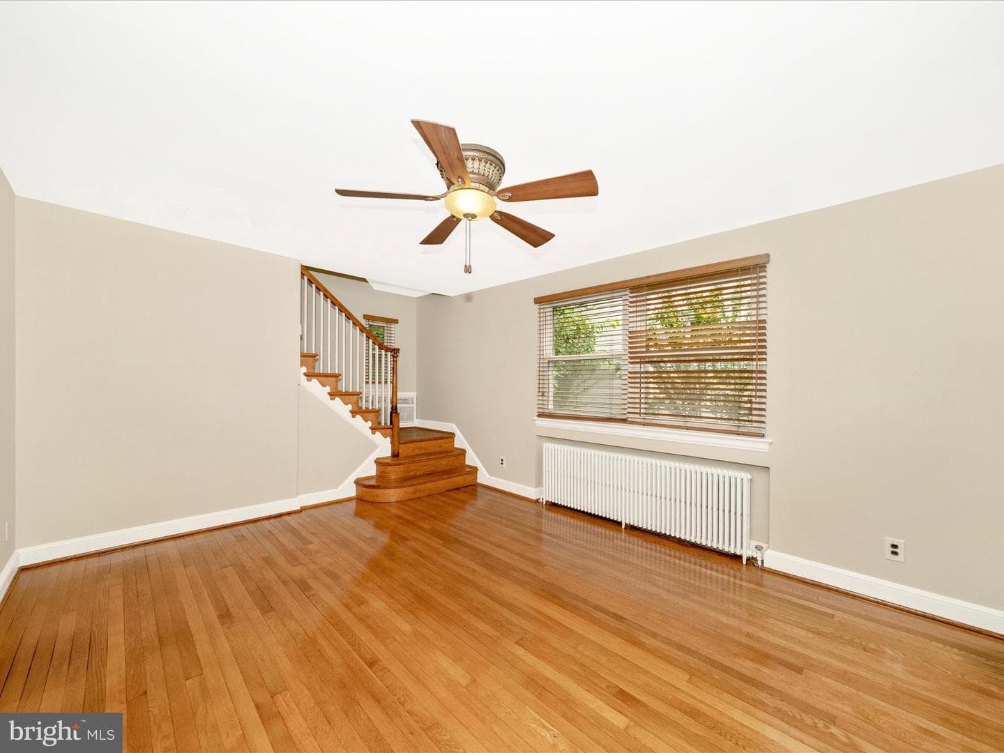 9405 Flower Avenue photo 5