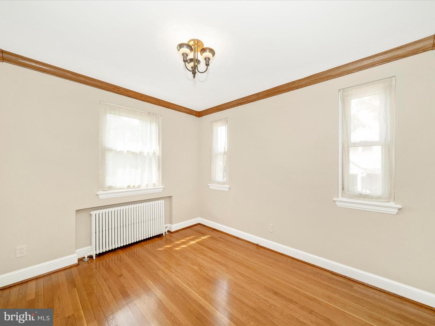 9405 Flower Avenue photo 9