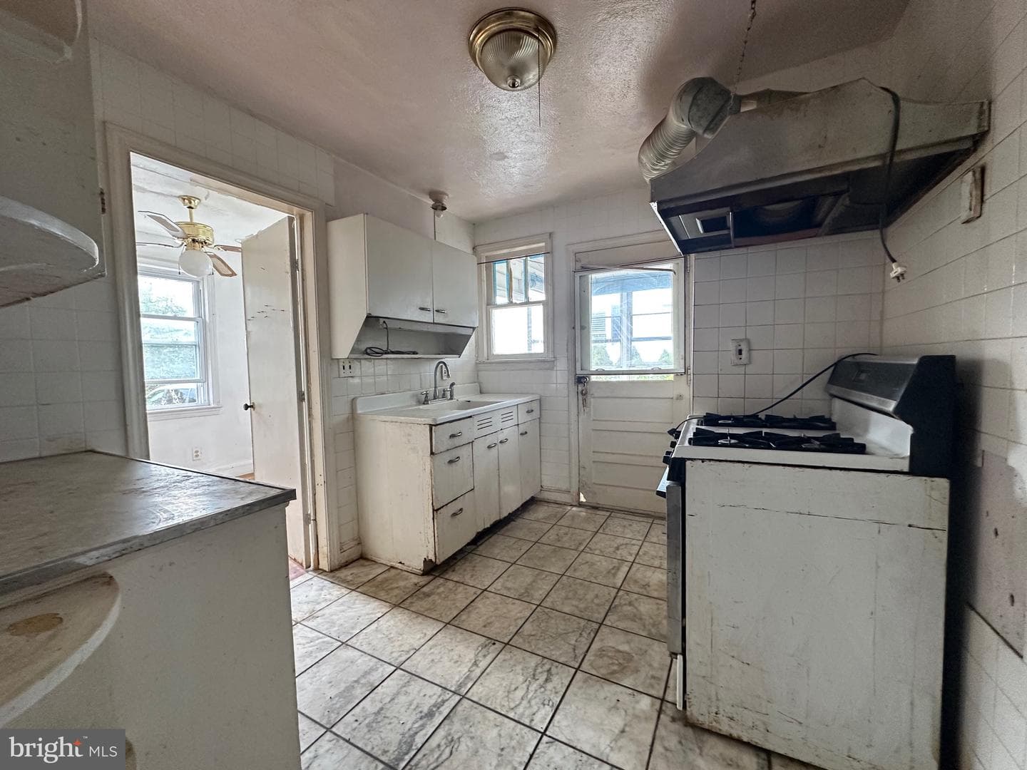 306 Grandin Avenue photo 16