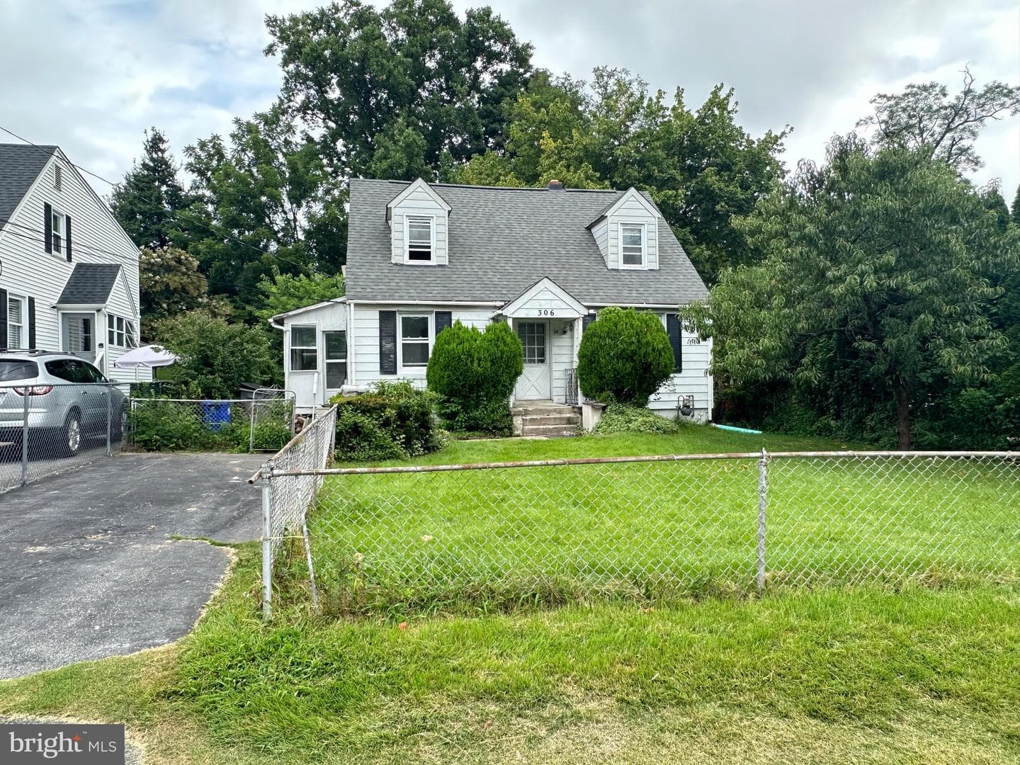 306 Grandin Avenue photo 3