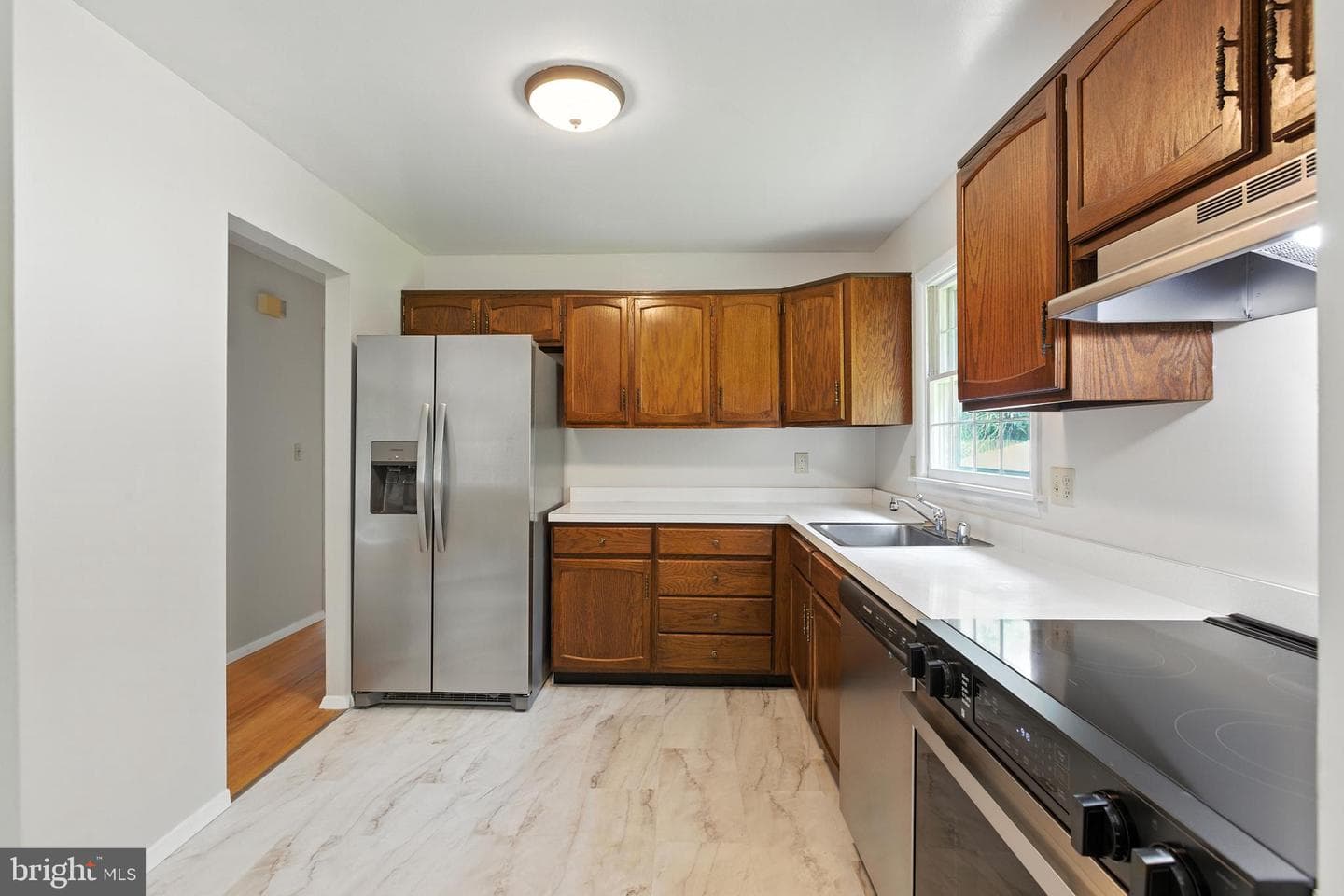 11925 Bayswater Road photo 11