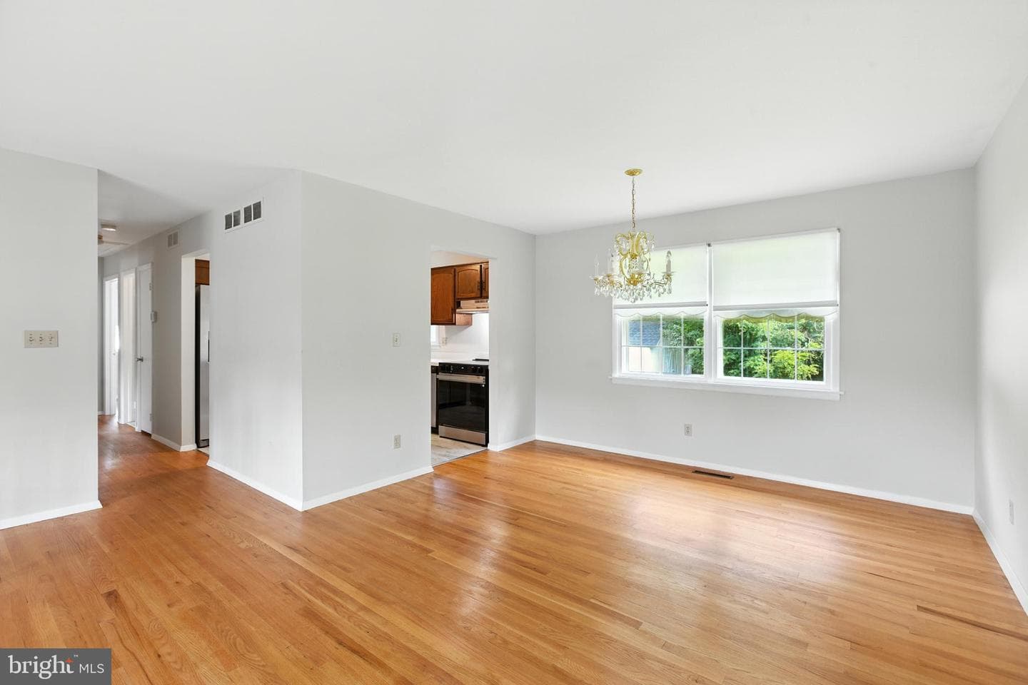 11925 Bayswater Road photo 4