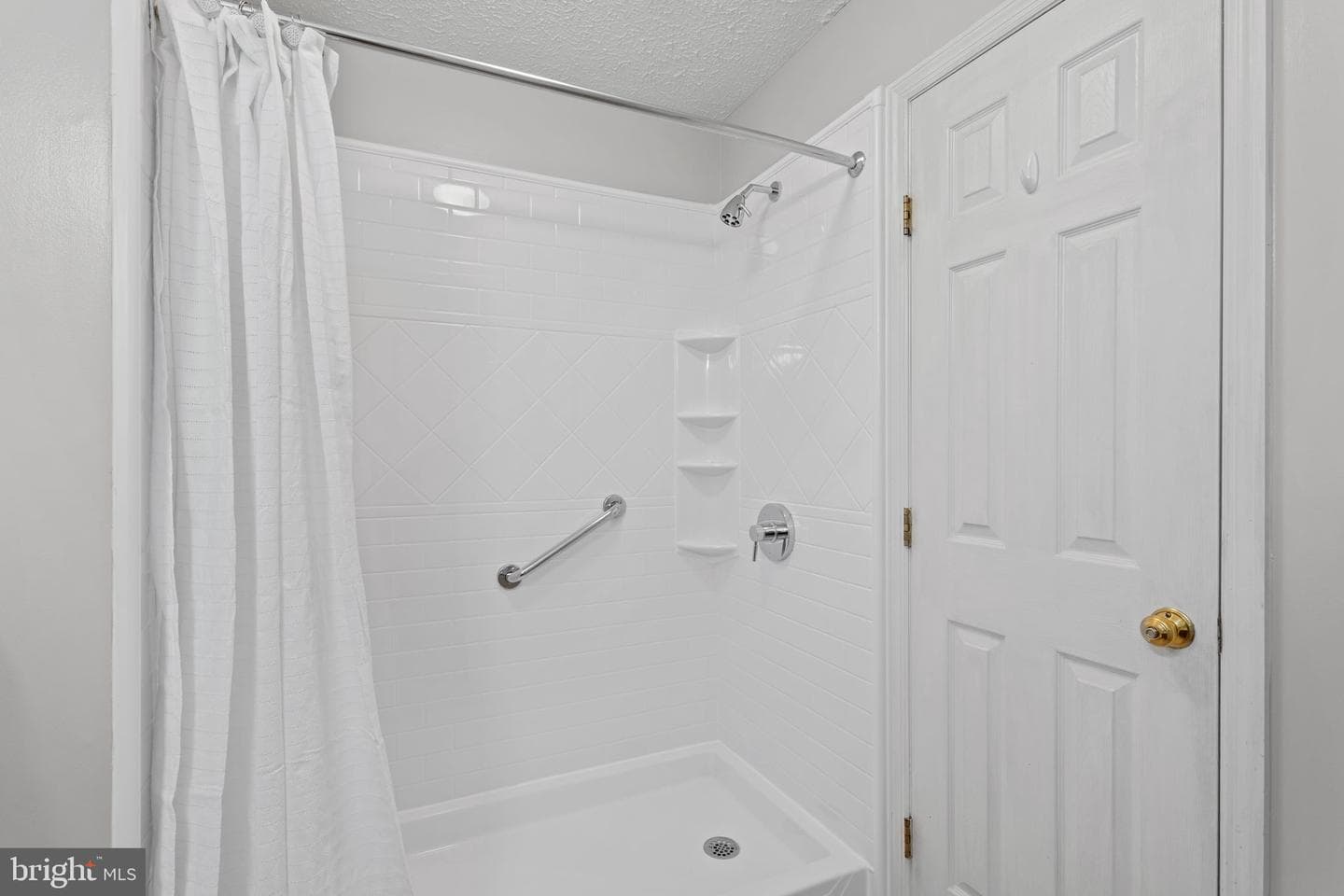 20575 Lowfield Drive photo 9