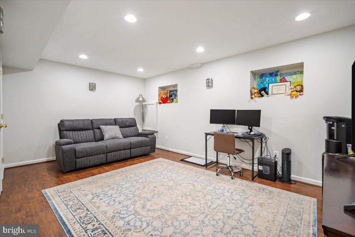17 Goodport Lane photo 30