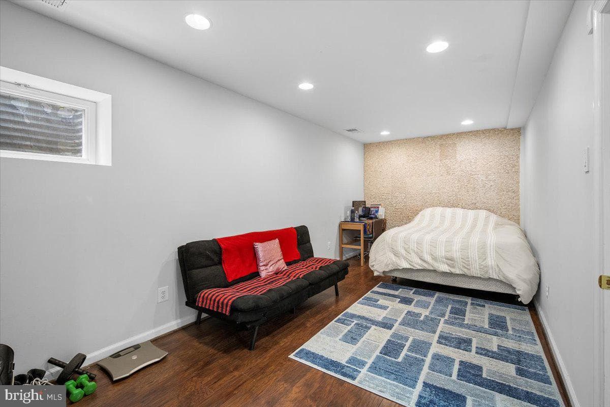 17 Goodport Lane photo 32