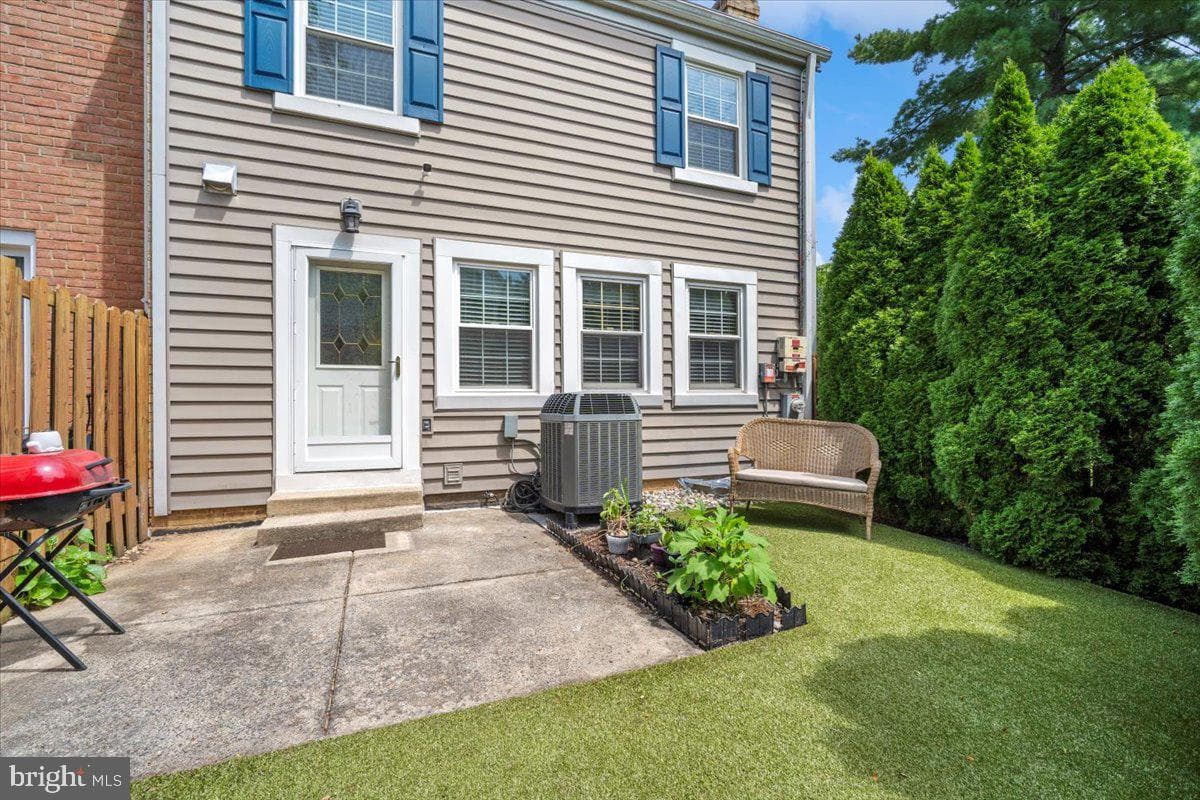 17 Goodport Lane photo 33