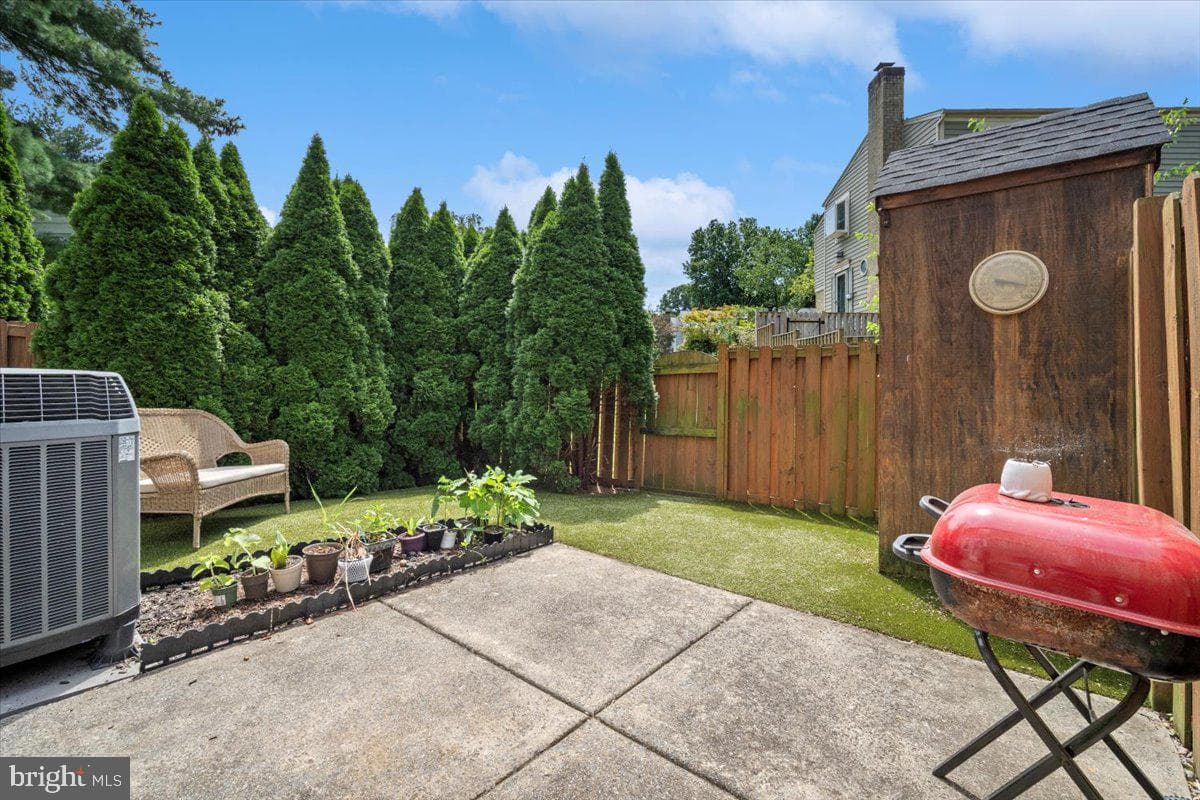 17 Goodport Lane photo 35