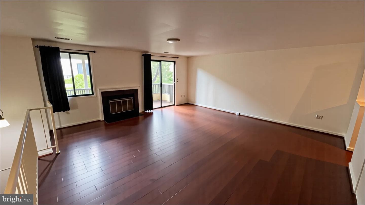 9813 Hellingly Place #76 photo 2