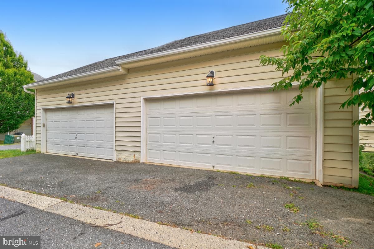 23005 Birch Mead Road photo 32