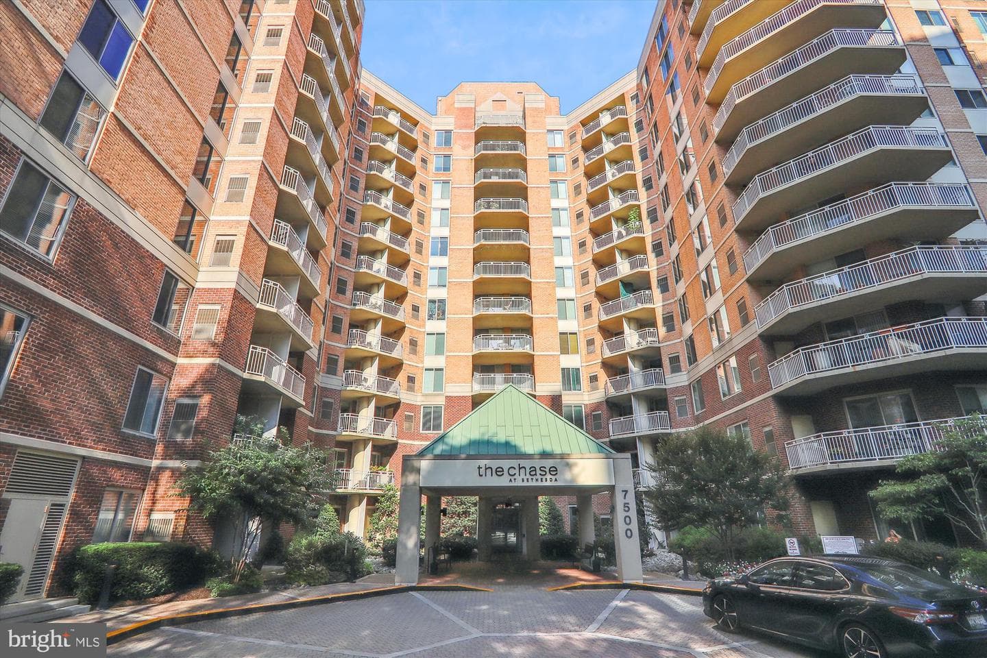 7500 Woodmont Avenue #s706 photo 2