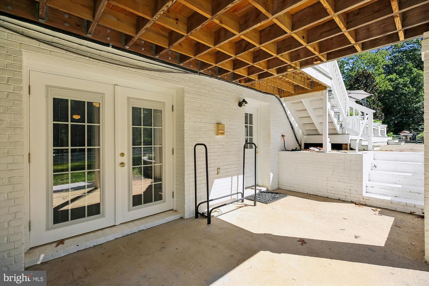 2 Griffith Court photo 57