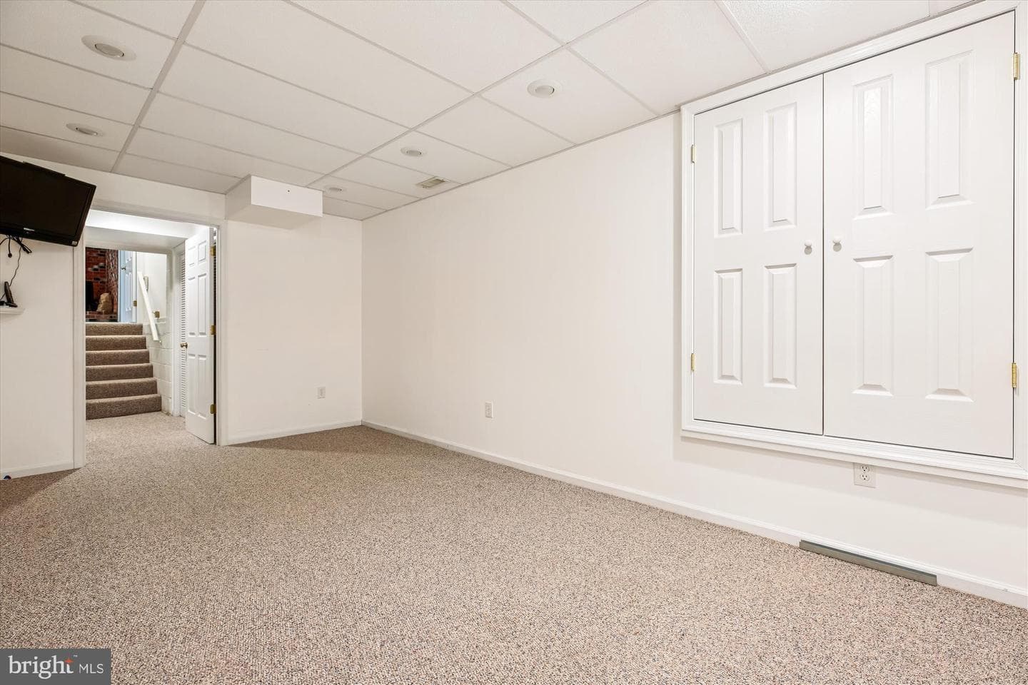 2 Griffith Court photo 66