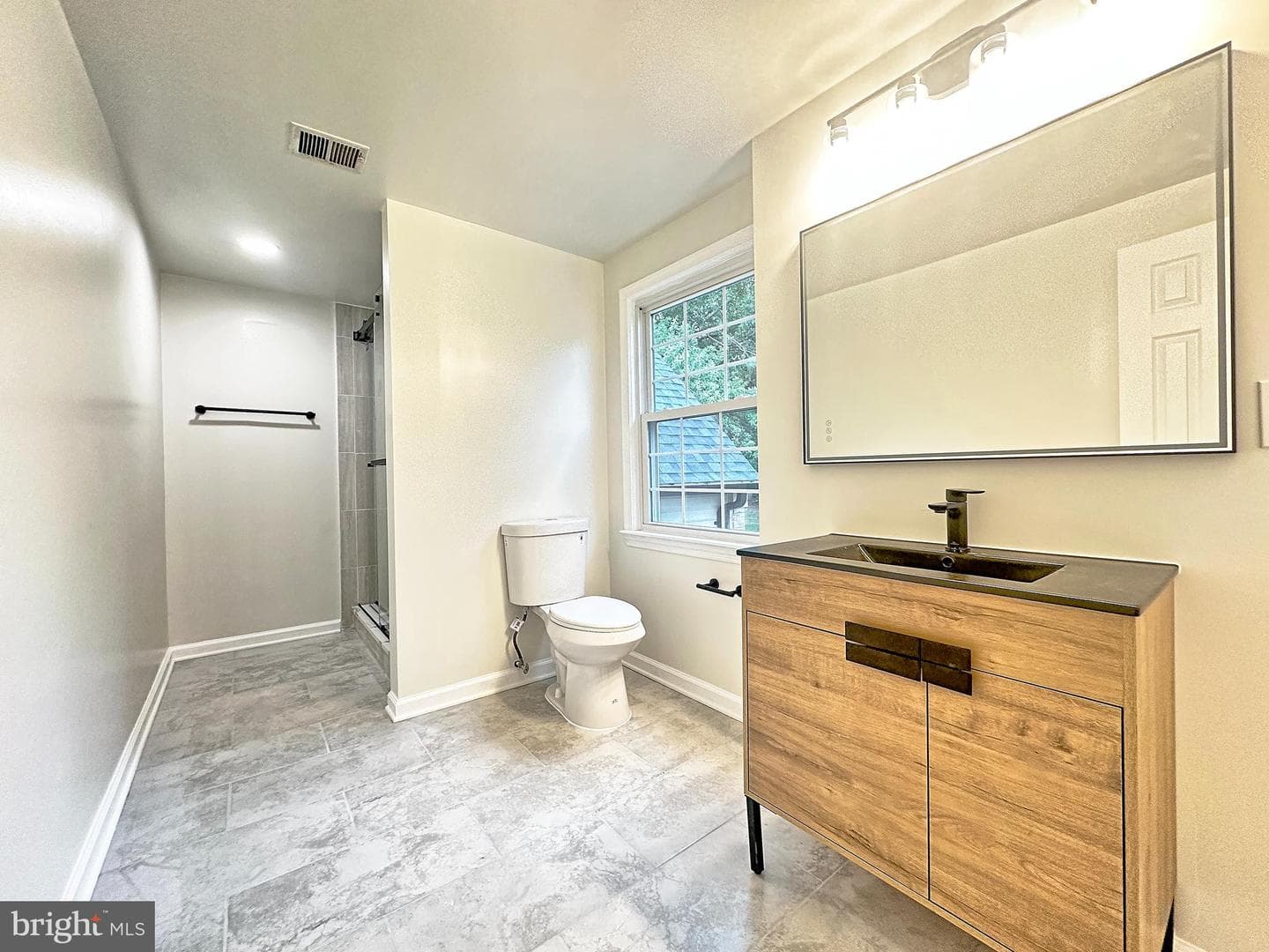 12311 Overpond Way photo 33