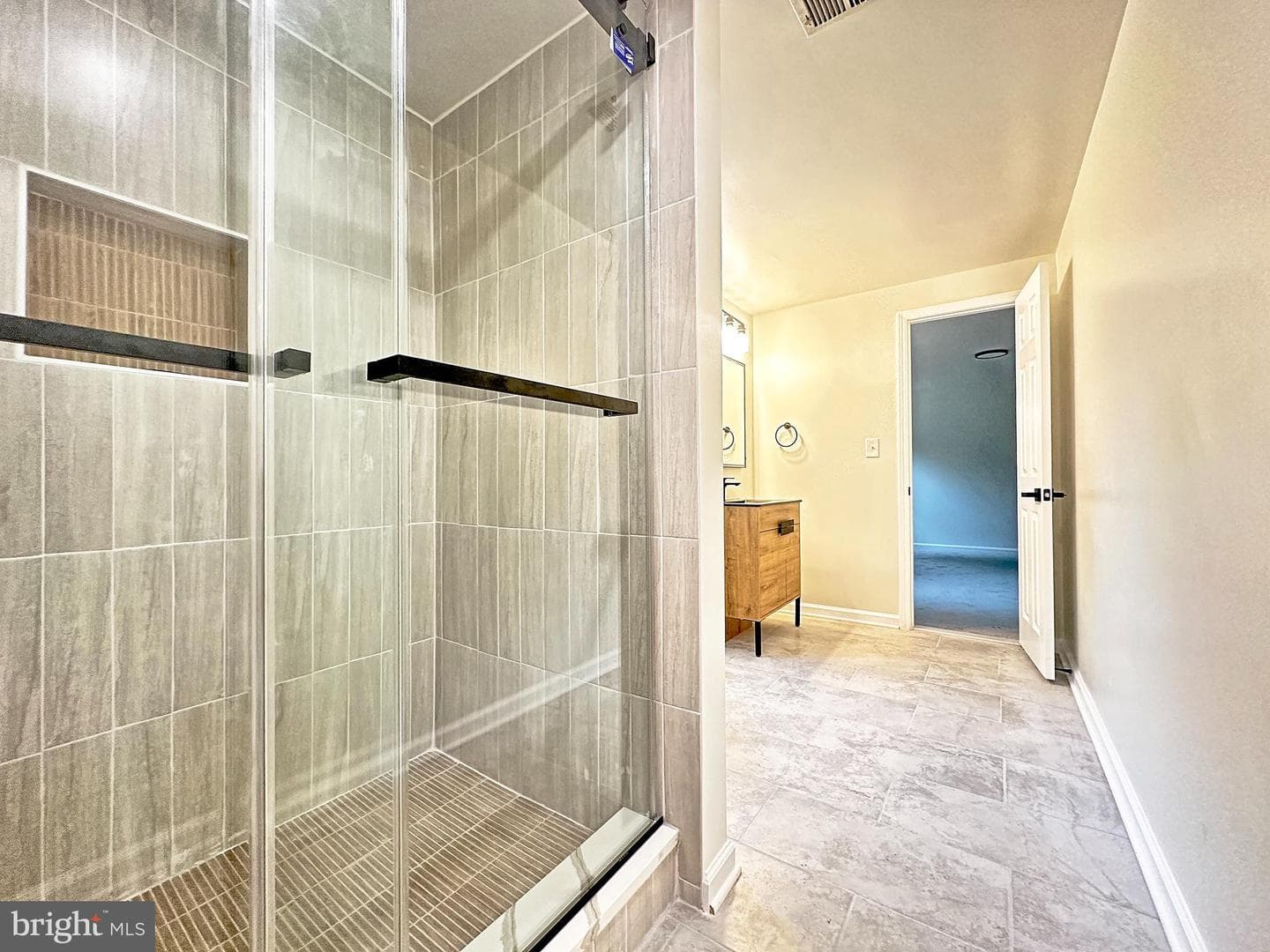 12311 Overpond Way photo 34