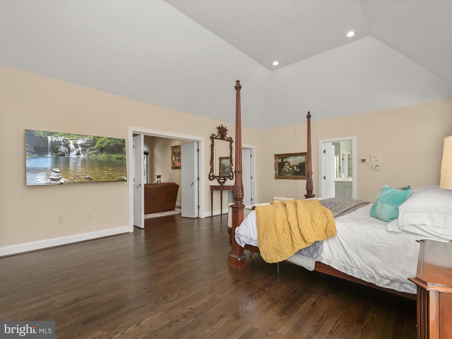 1 Lake Potomac Court photo 18