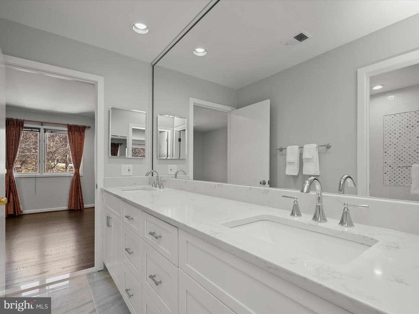 1 Lake Potomac Court photo 30