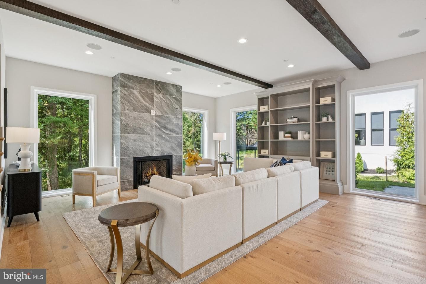10200 Falls Road photo 11