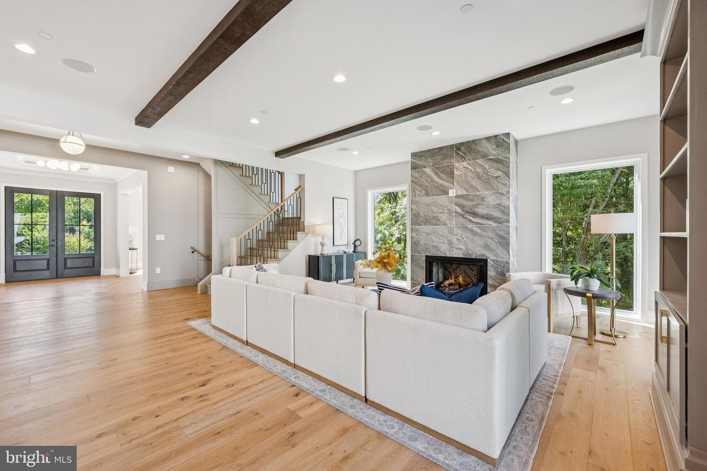 10200 Falls Road photo 14