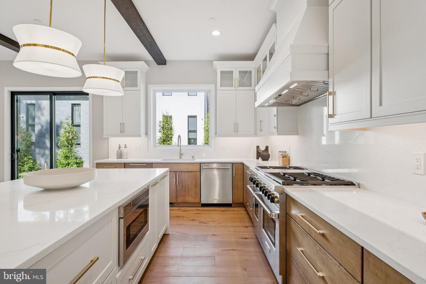 10200 Falls Road photo 21