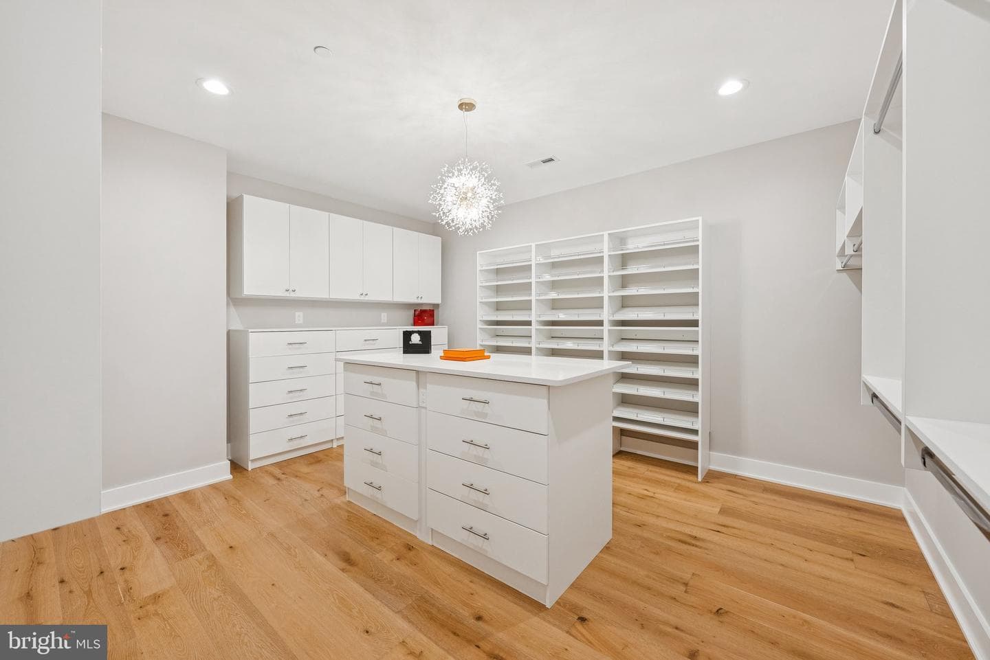 10200 Falls Road photo 45