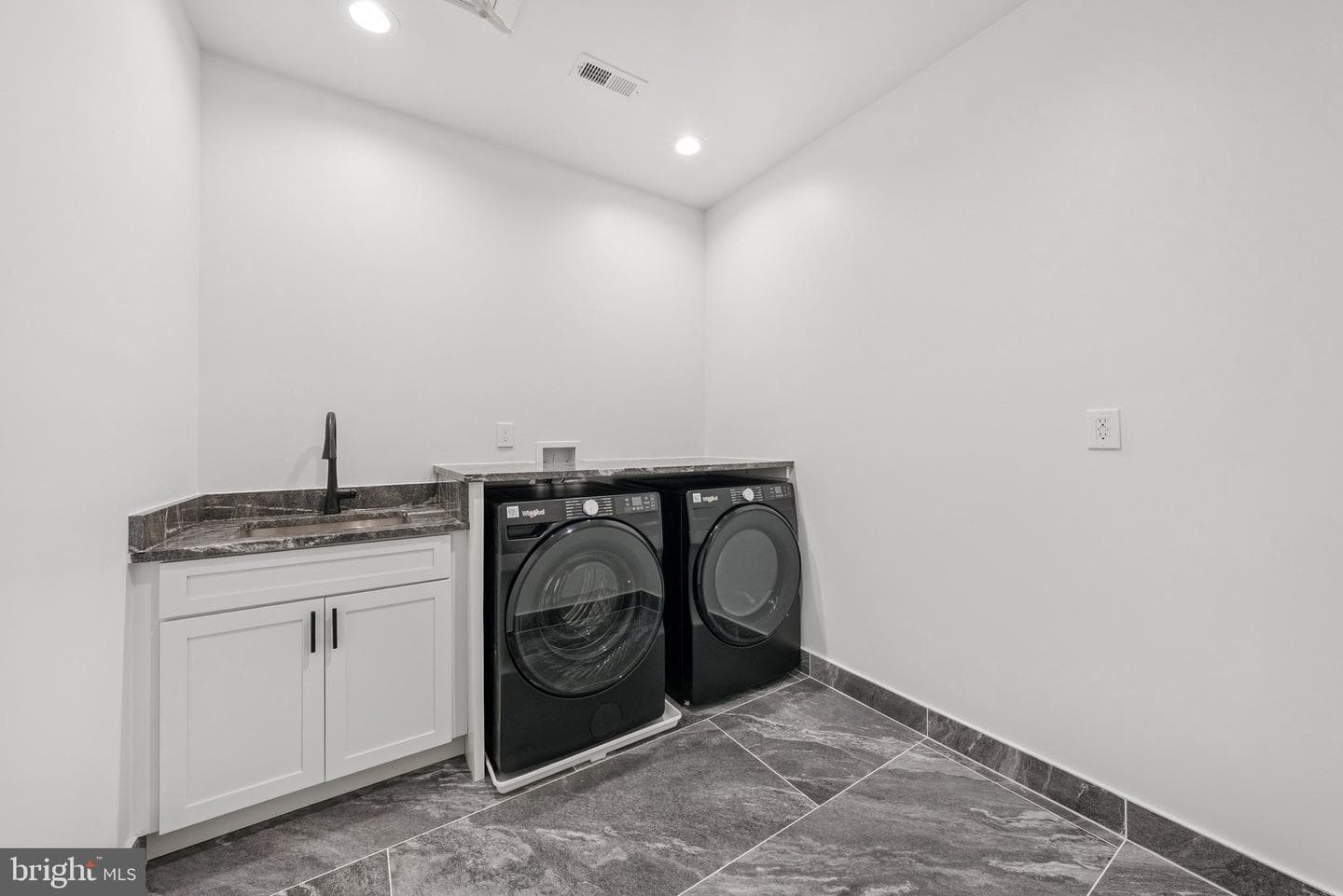 10200 Falls Road photo 53