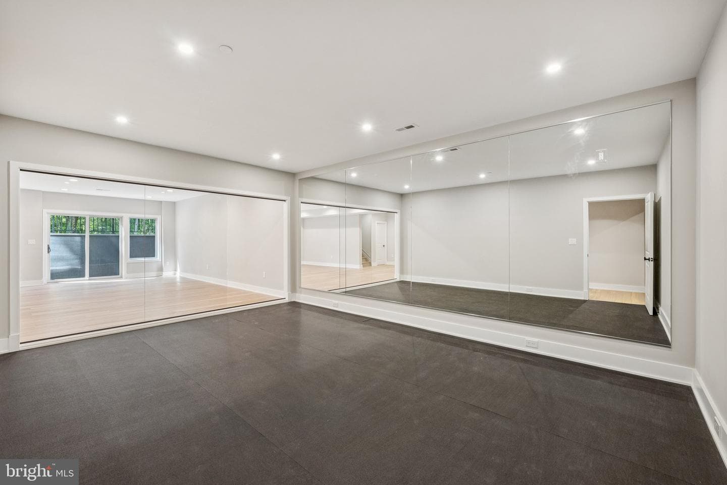 10200 Falls Road photo 61
