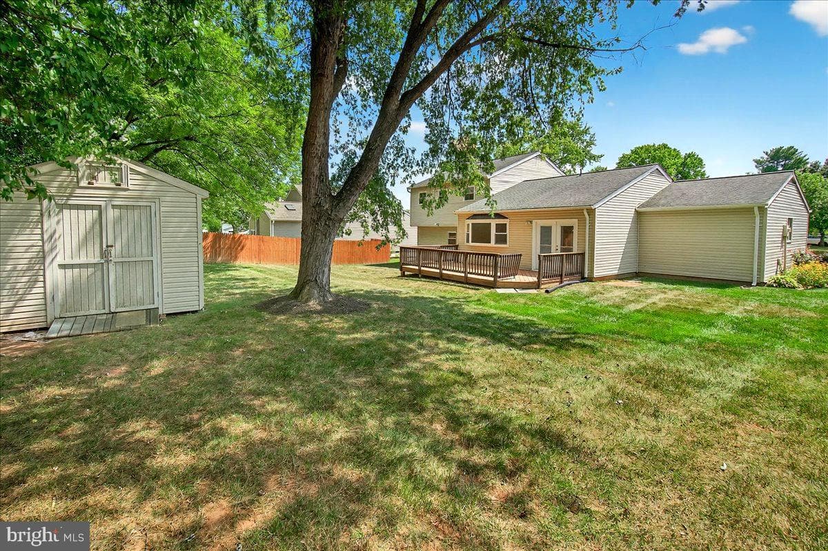 19833 Spurrier Avenue photo 10