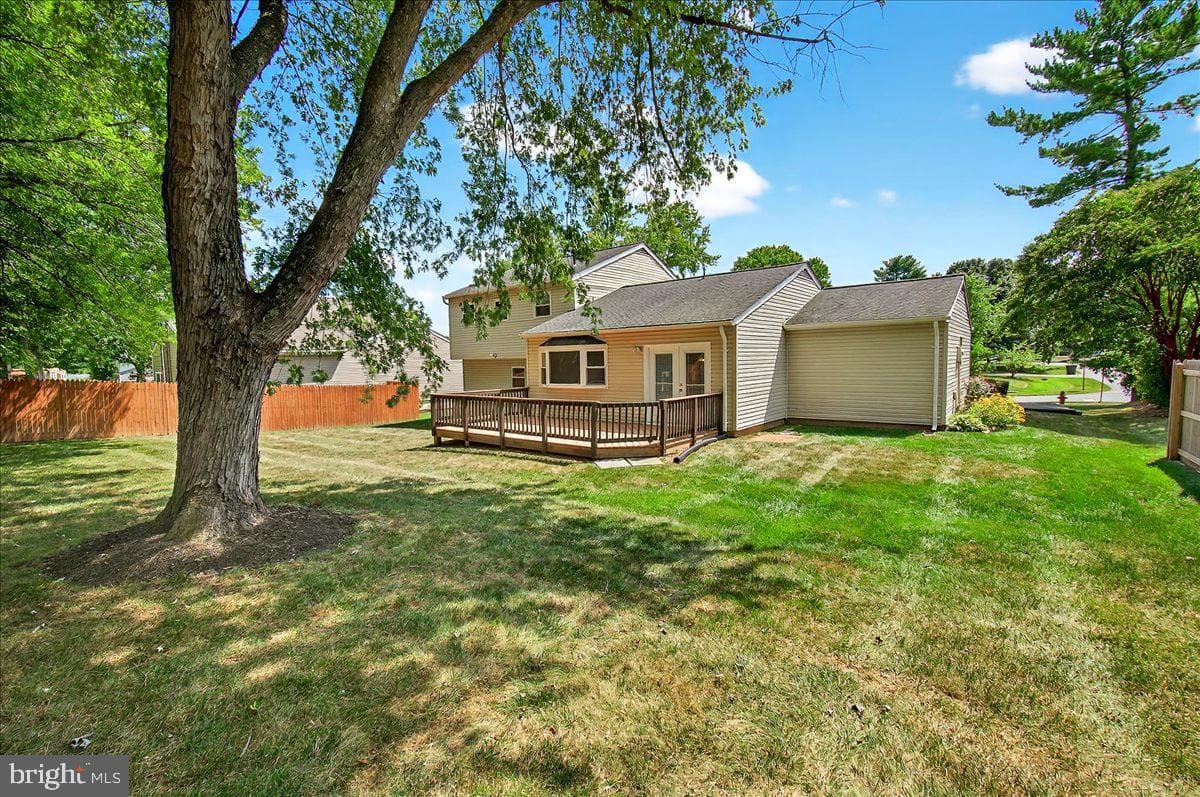 19833 Spurrier Avenue photo 6