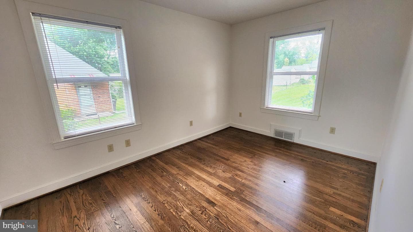 1103 Edmonston Drive photo 14