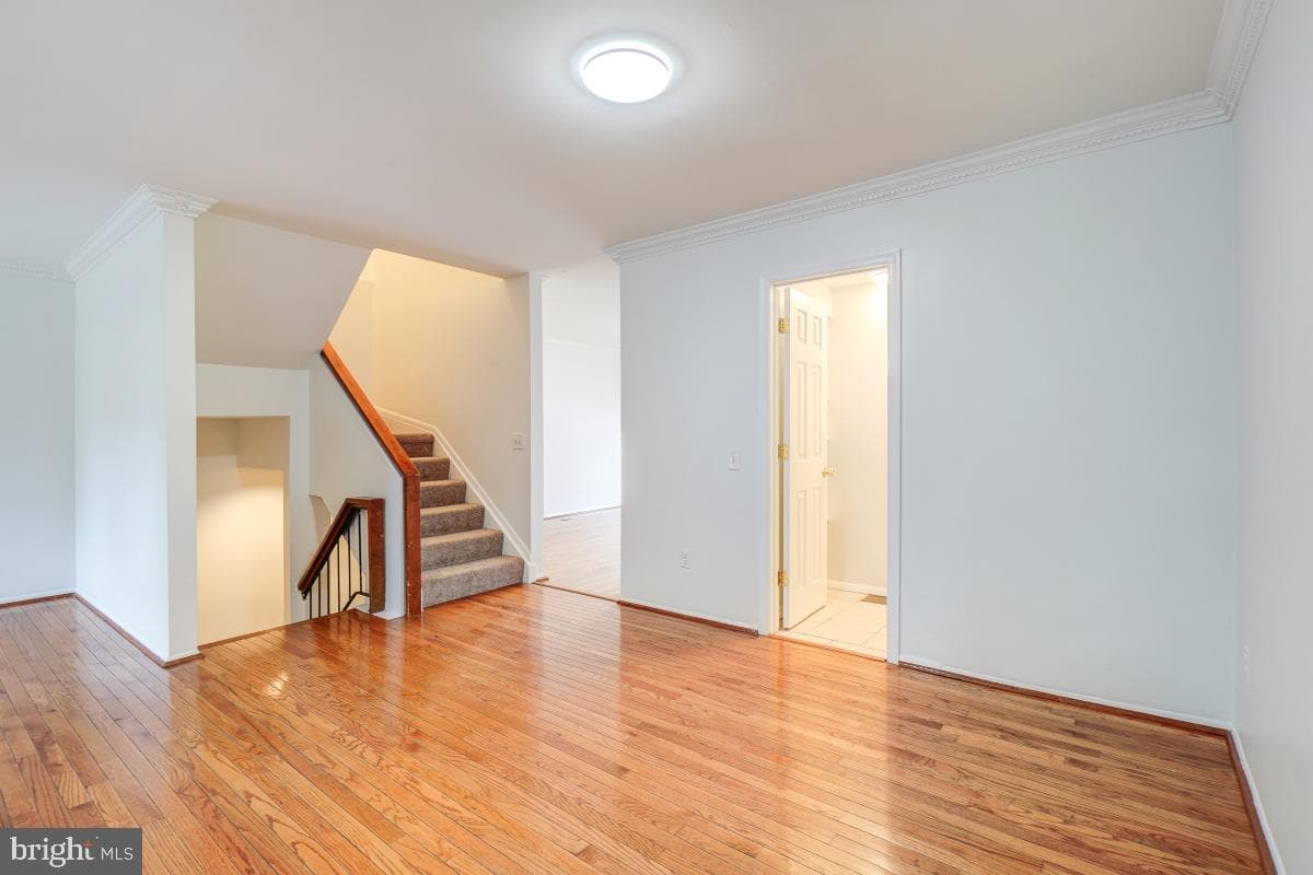 18509 Sparrows Point Place photo 10